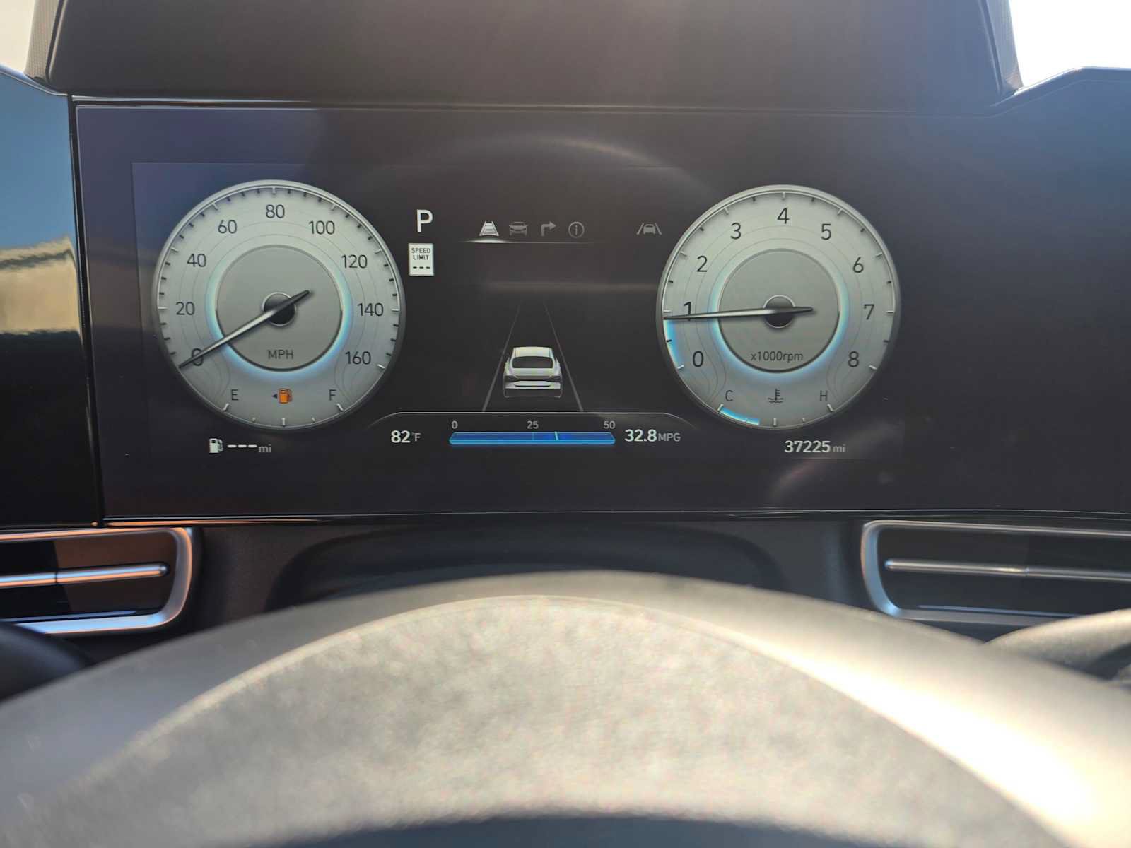 Used 2024 Hyundai Elantra SEL FWD image 24