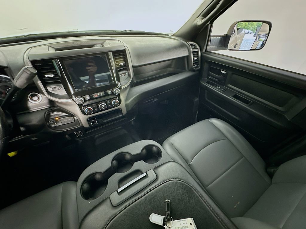 Used 2022 RAM 2500 Tradesman w/ Chrome Appearance Group AWD/4WD image 11