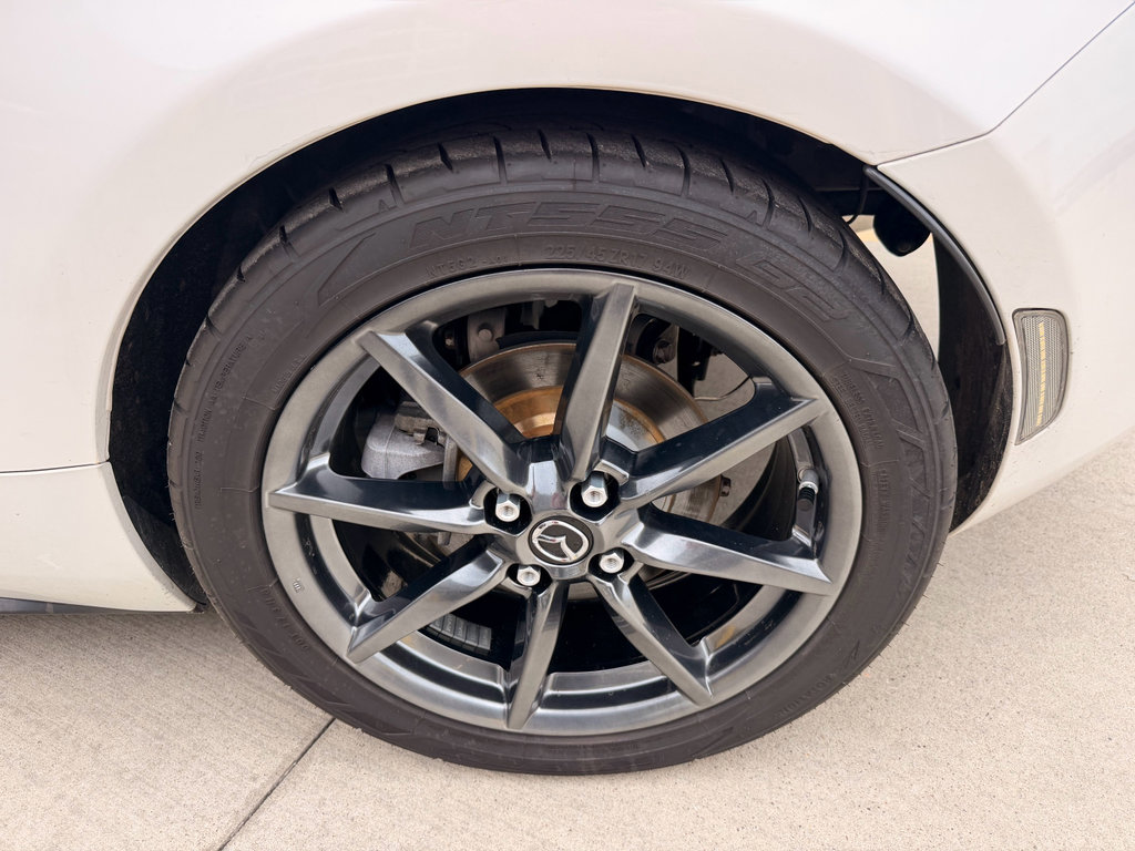 Used 2020 MAZDA MX-5 Miata RF Grand Touring RWD image 35