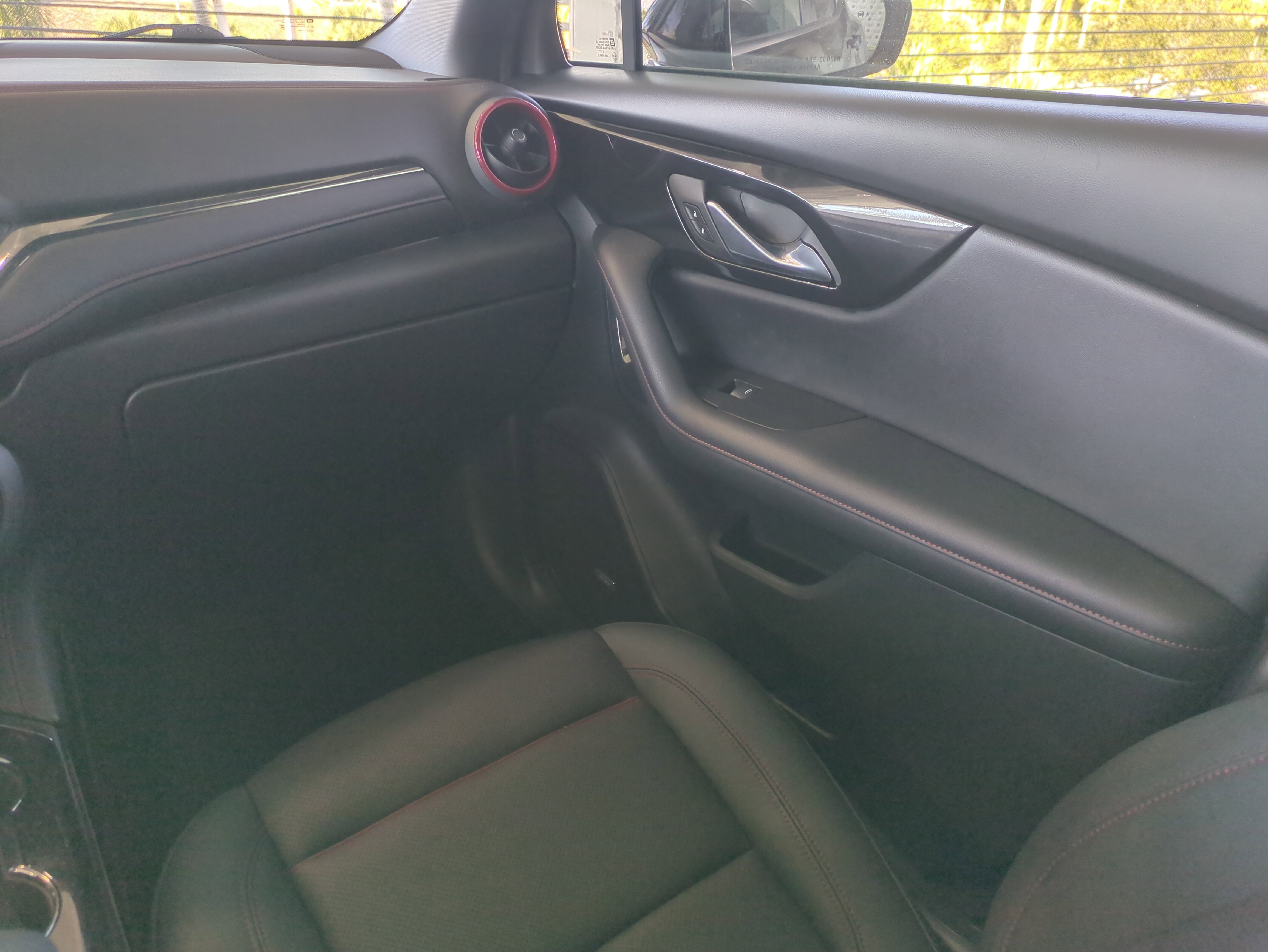 Used 2023 Chevrolet Blazer RS w/ Enhanced Convenience Package image 18