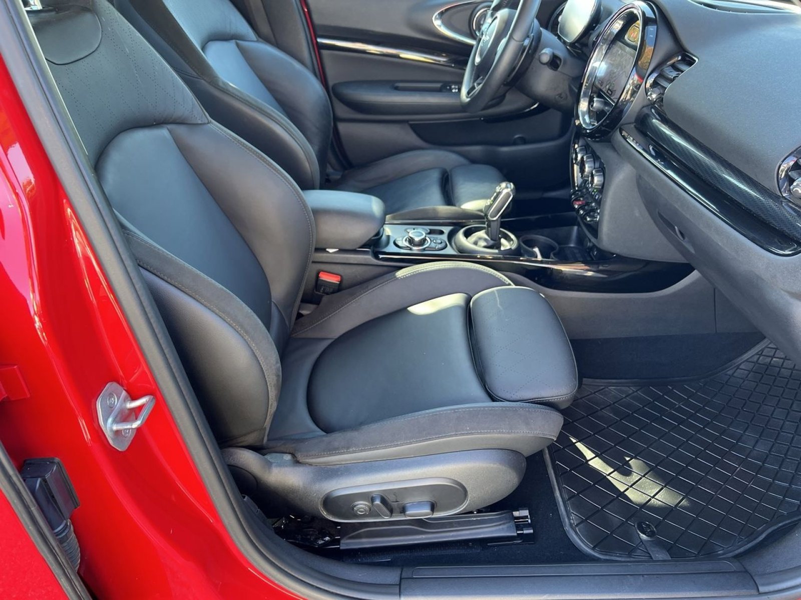 Used 2023 MINI Cooper Clubman S image 30