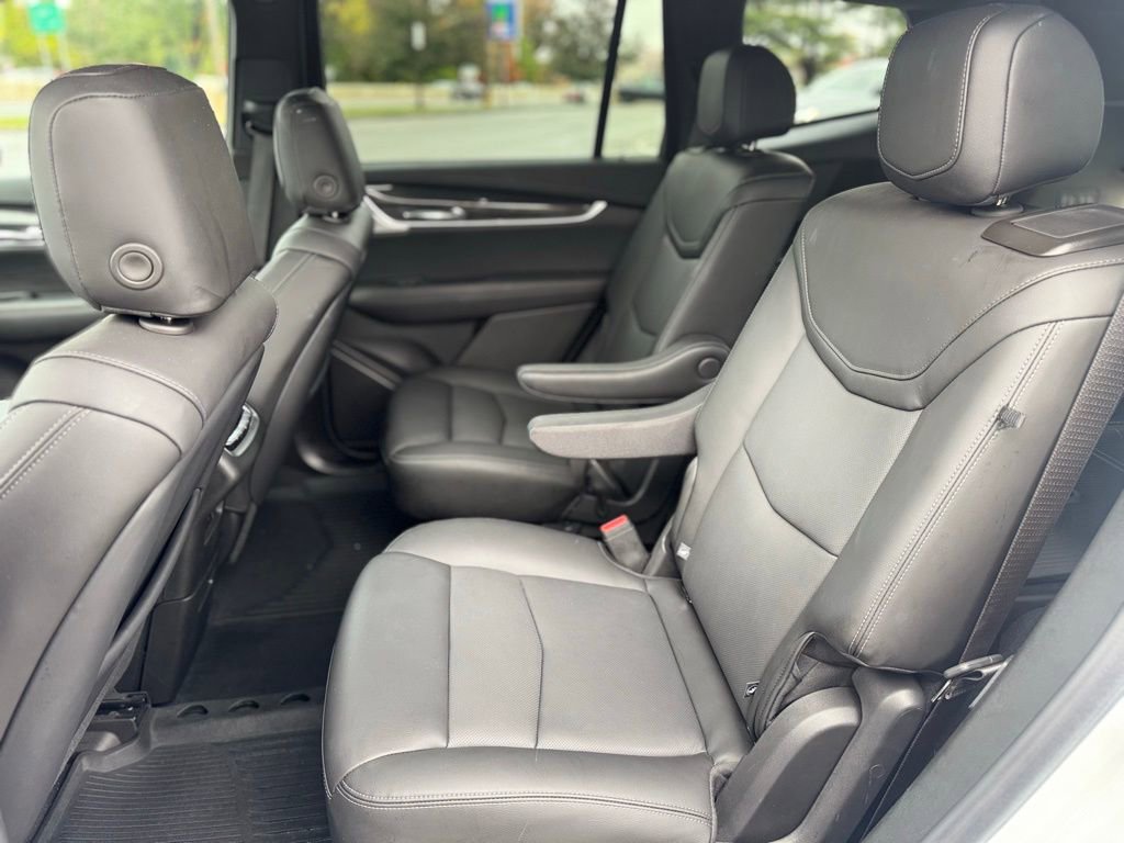 Used 2024 Cadillac XT6 Sport w/ LPO, Onyx Lite Package image 26