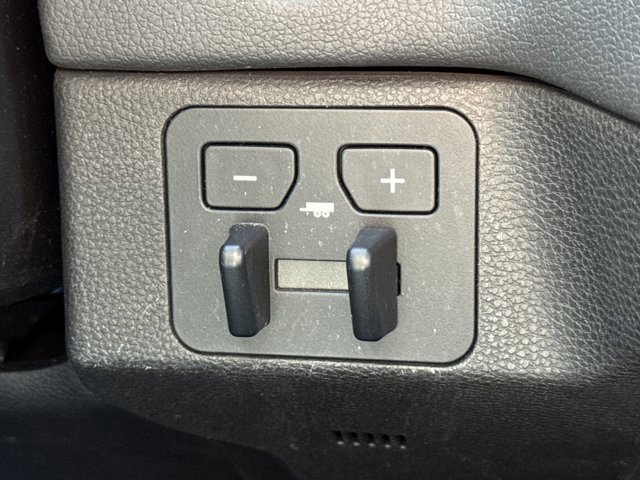 Used 2023 Toyota Sequoia Limited image 26