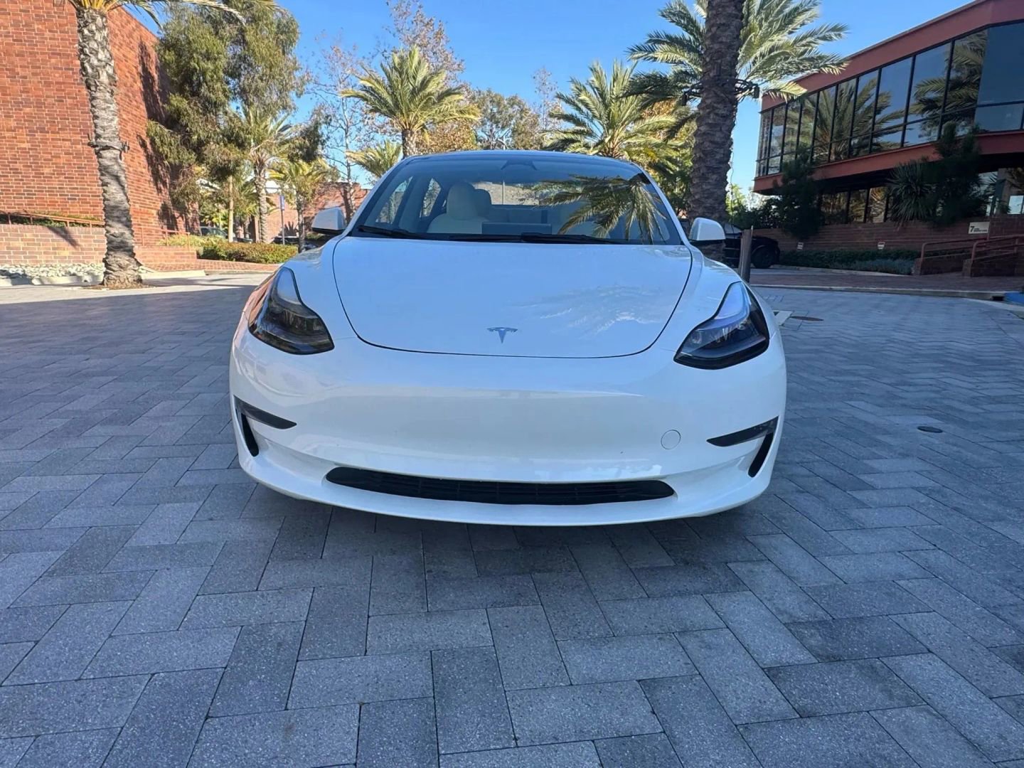 Used 2021 Tesla Model 3 Performance image 2