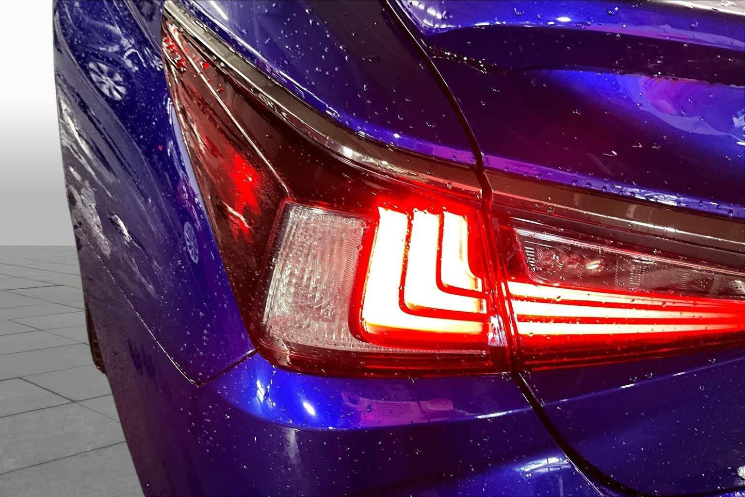 Used 2023 Lexus ES 350 F Sport w/ Accessory Package (Z1) FWD image 29
