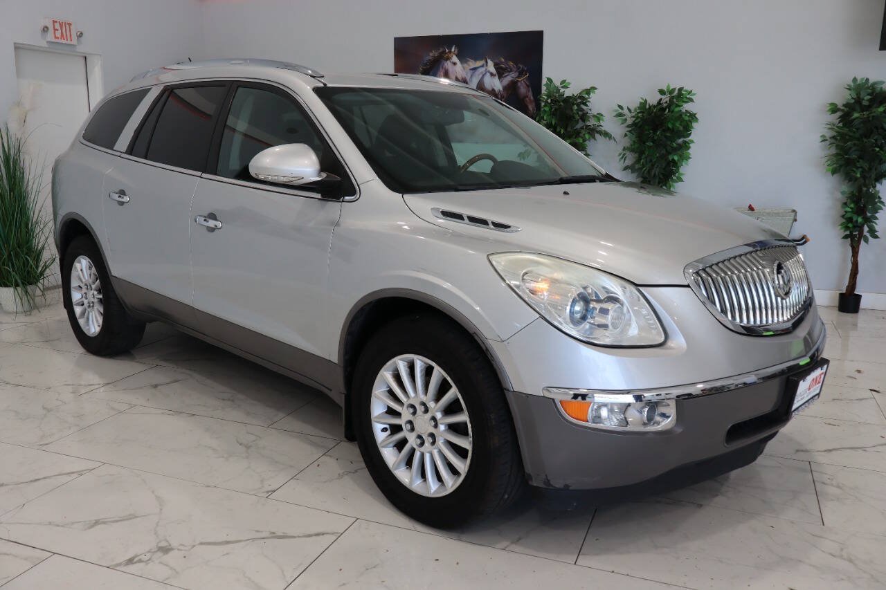 Used 2011 Buick Enclave CX w/ Driver Confidence Package AWD/4WD image 1