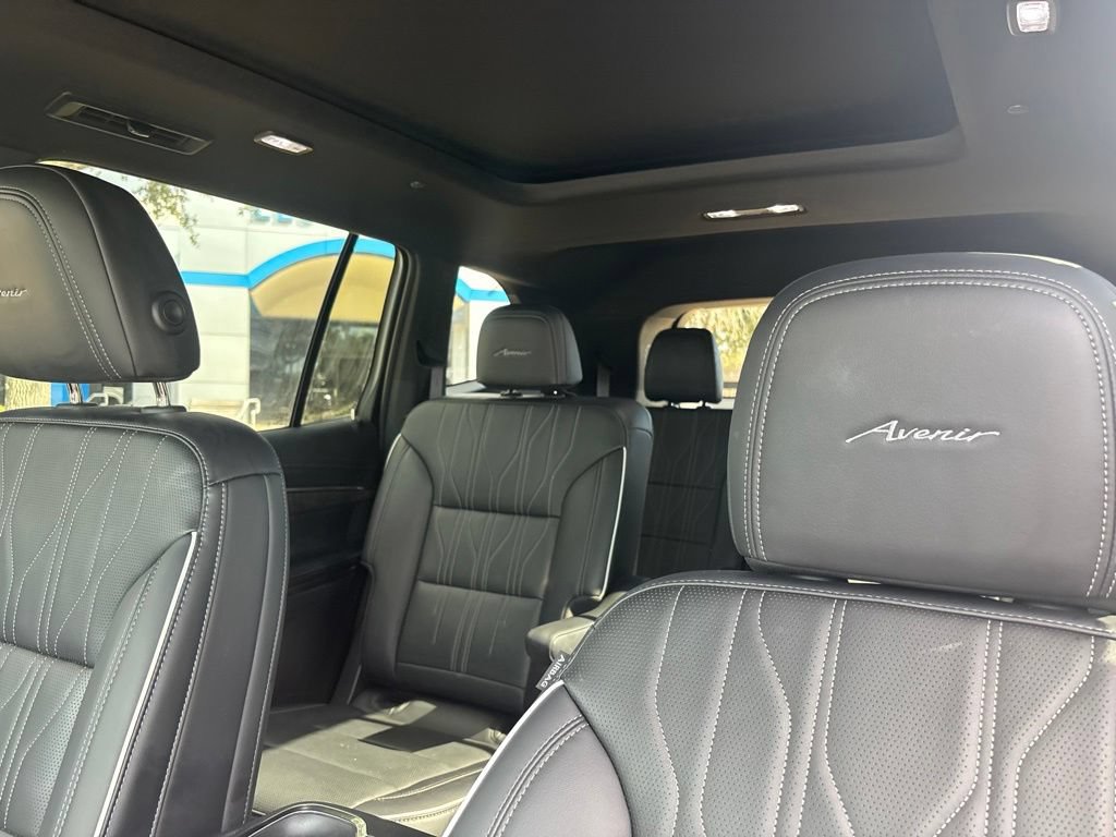 Used 2026 Buick Enclave Avenir w/ Super Cruise Package FWD image 12