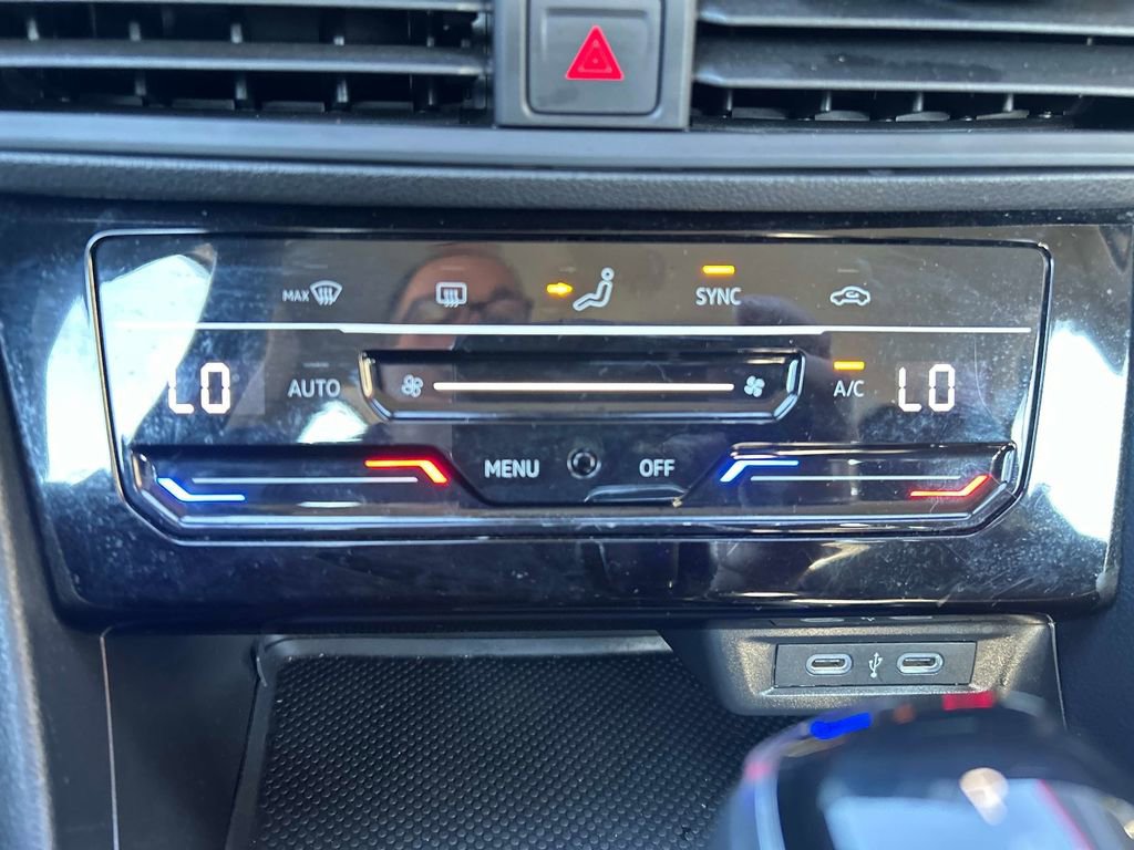 Used 2025 Volkswagen Jetta S image 24