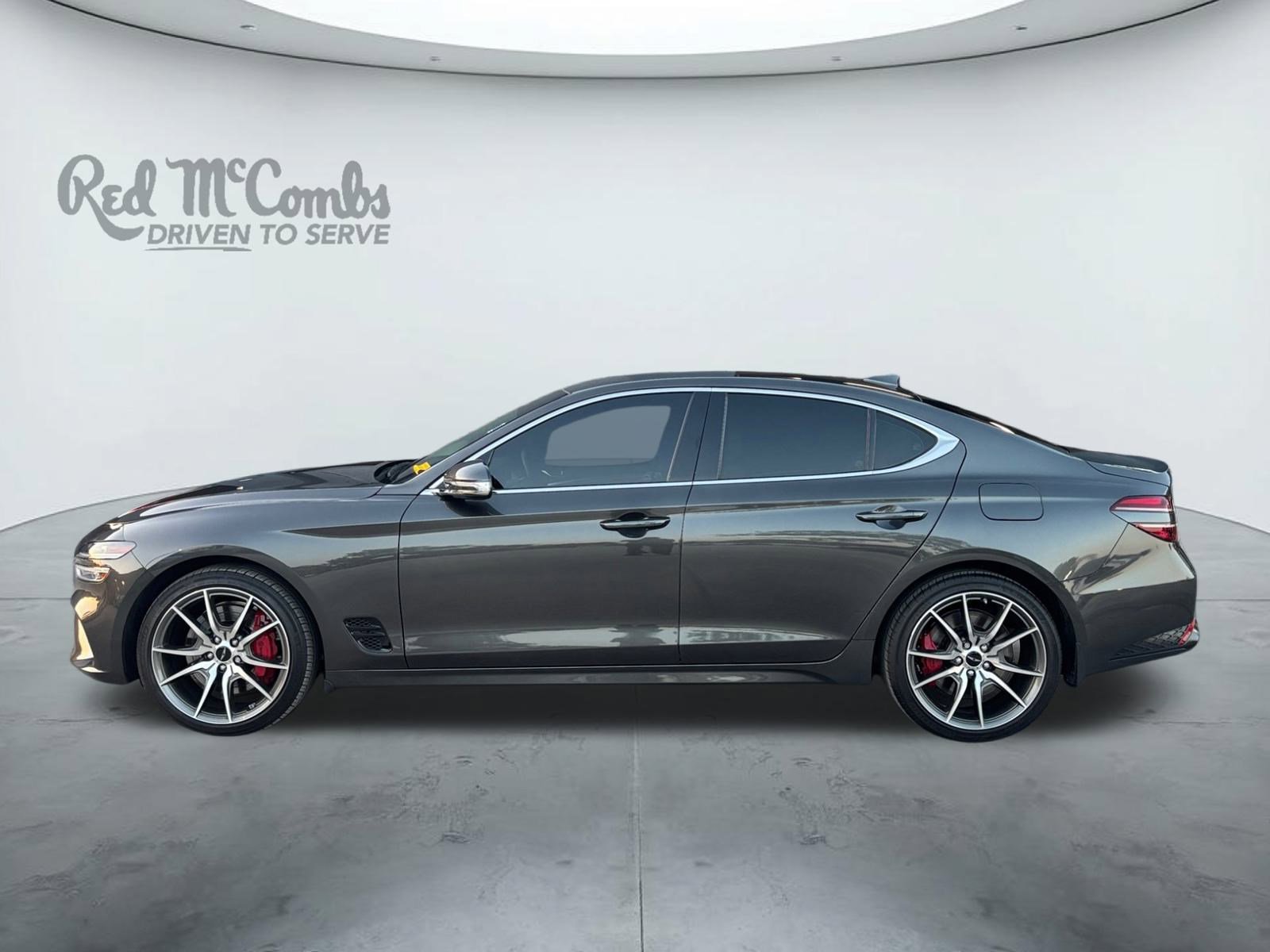 Used 2025 Genesis G70 2.5T image 2