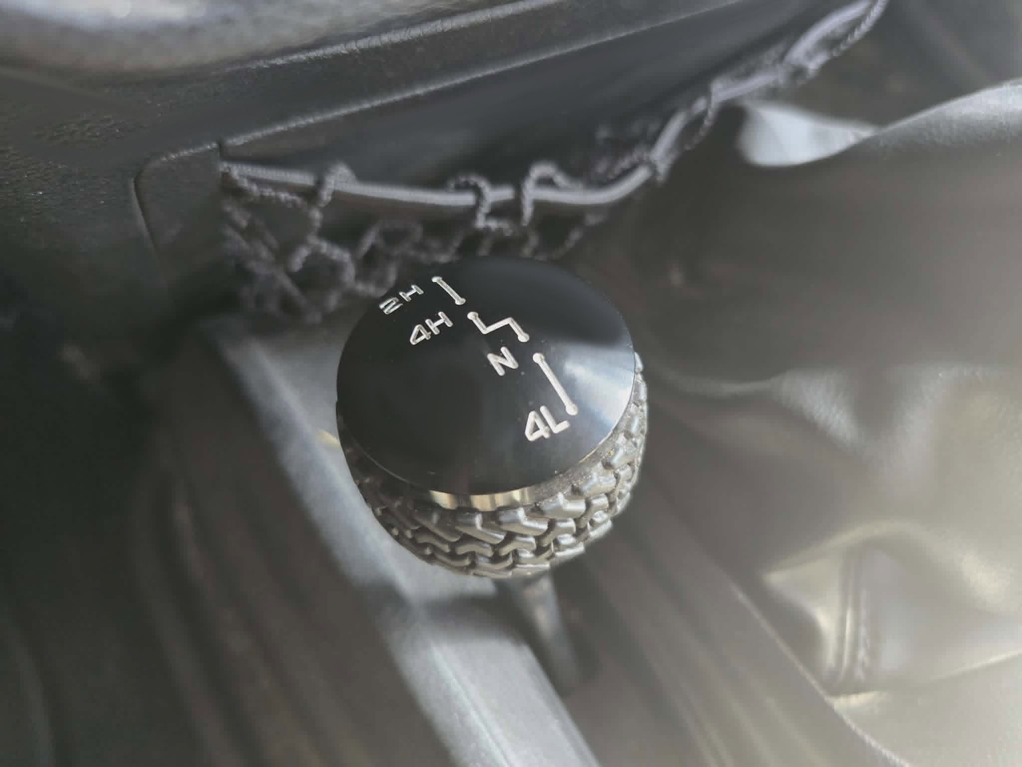 Used 2015 Jeep Wrangler Sport AWD/4WD image 25