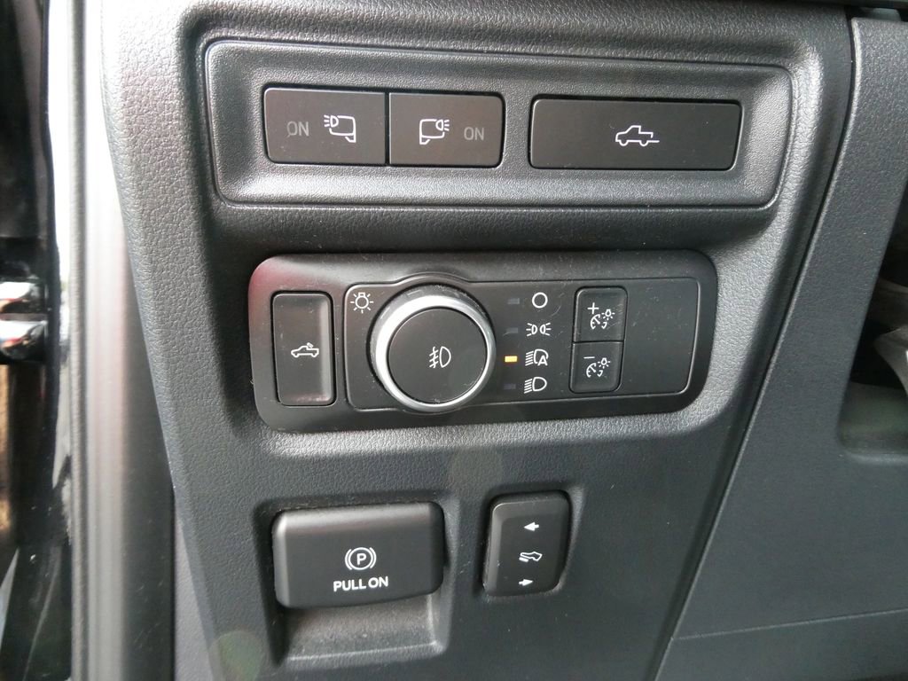 Used 2022 Ford F150 Lariat AWD/4WD image 24