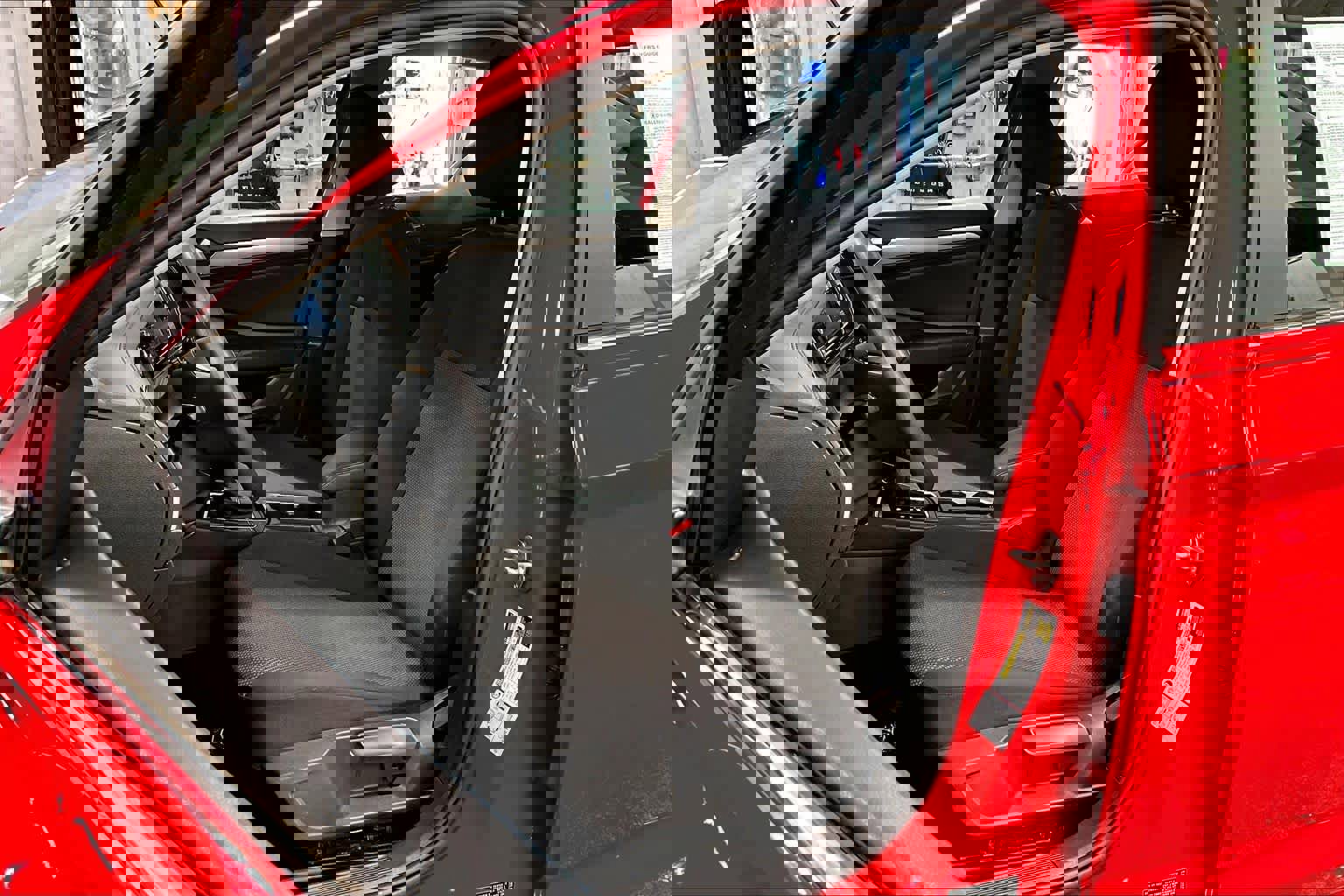 Used 2019 Volkswagen Jetta S w/ Driver Assistance Package image 8