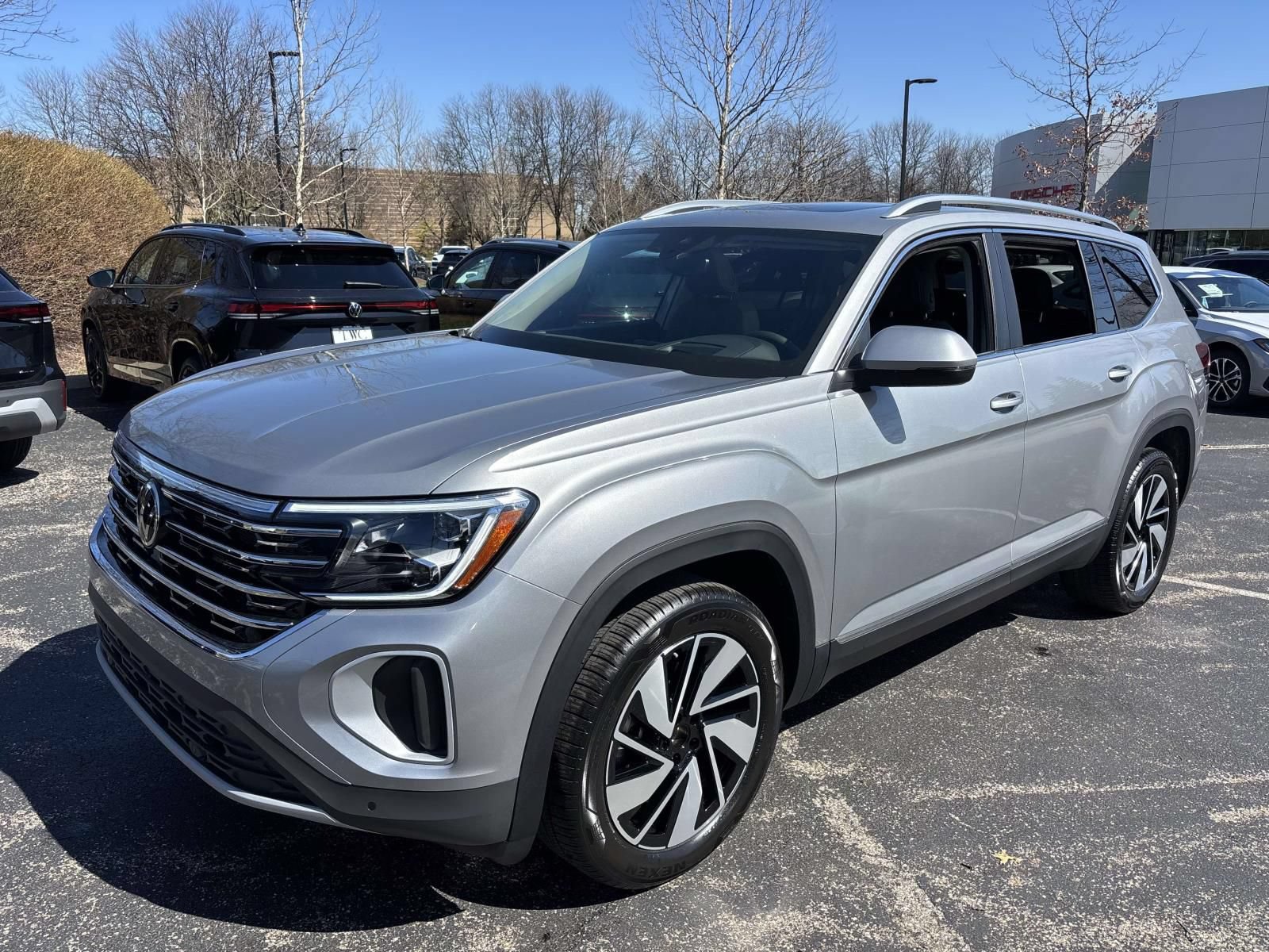 New 2026 Volkswagen Atlas SEL AWD/4WD image 1