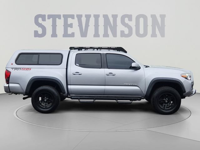 Used 2019 Toyota Tacoma TRD Off-Road AWD/4WD image 4
