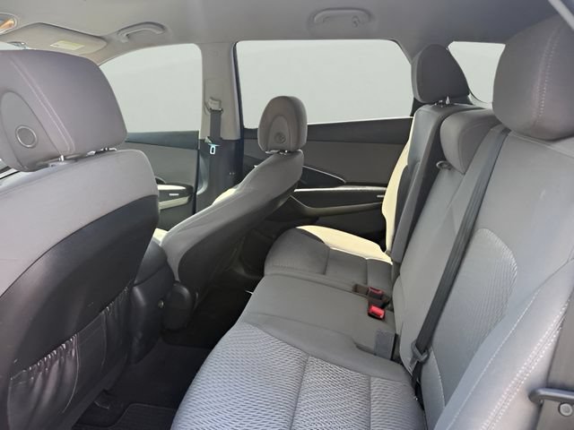 Used 2017 Hyundai Santa Fe SE AWD/4WD image 12