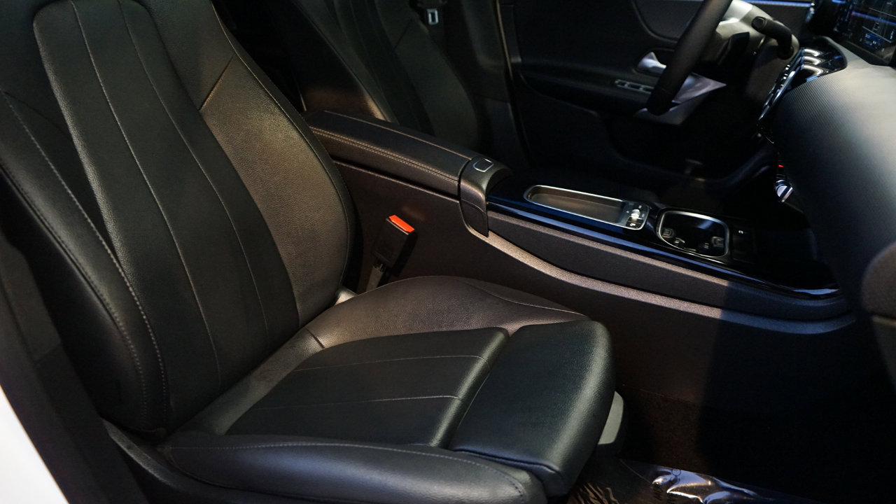 Used 2025 Mercedes-Benz CLA 250 CLA250 w/ Exclusive Package image 21