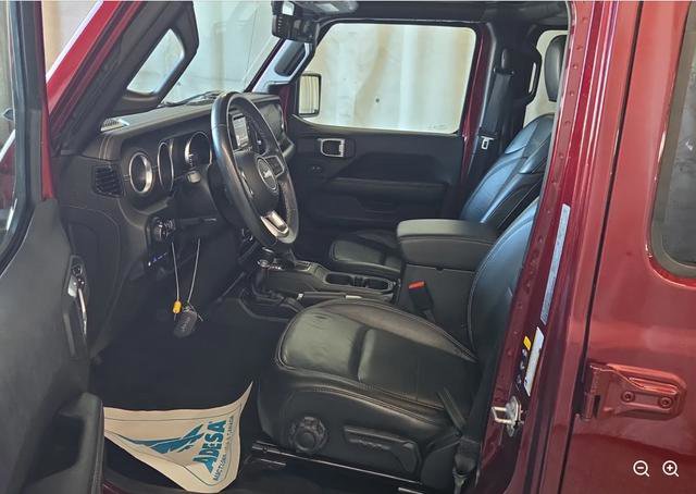 Used 2022 Jeep Wrangler Unlimited Sahara 4xe image 13