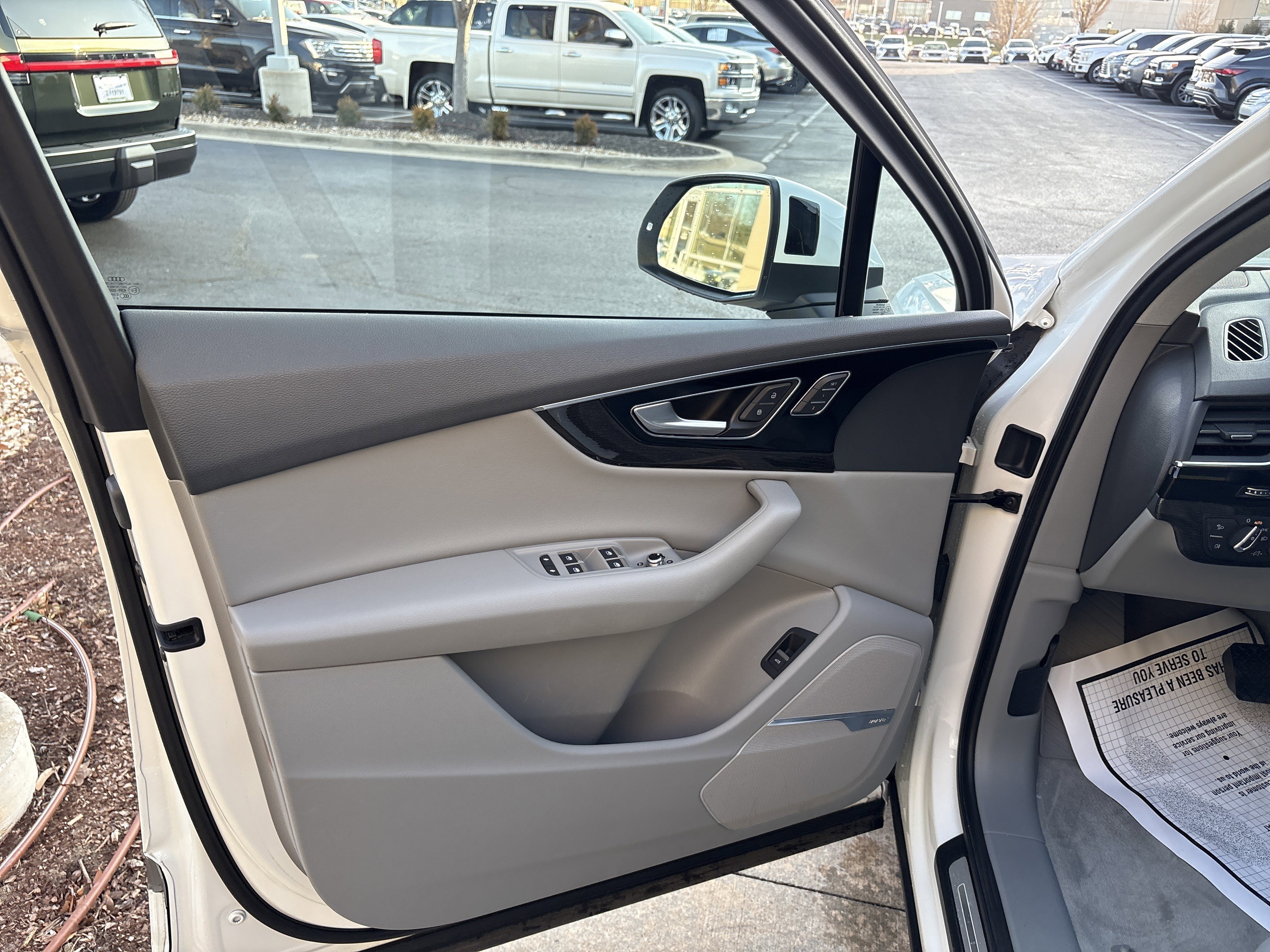 Used 2019 Audi Q7 3.0T Prestige image 14