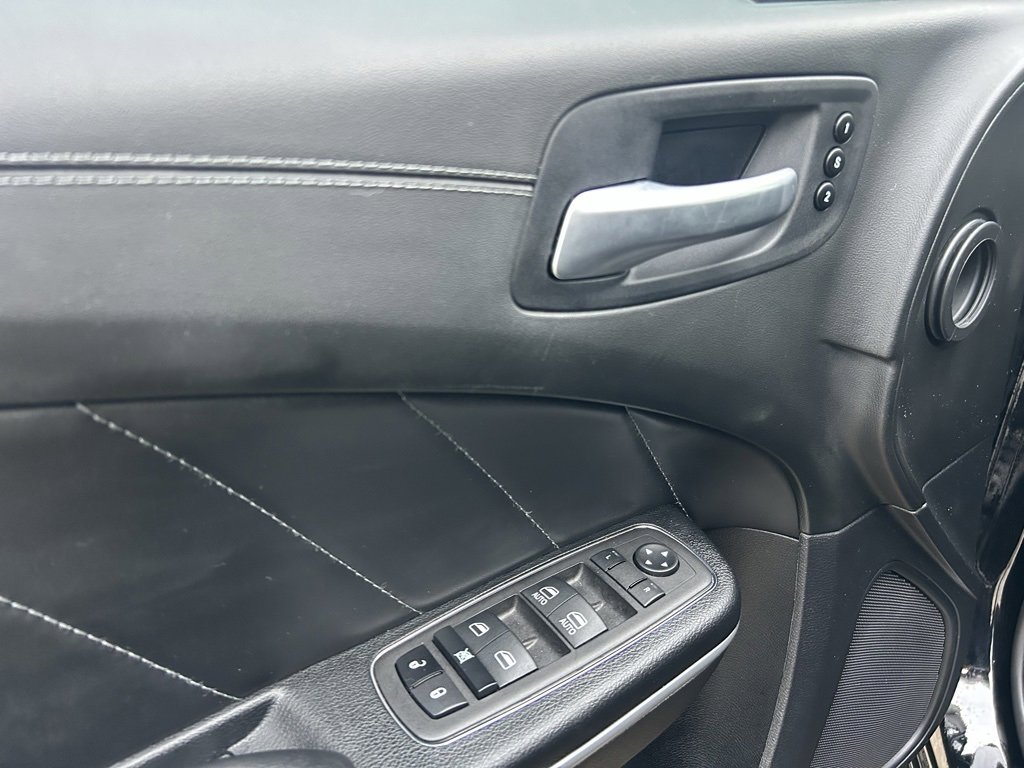 Used 2023 Dodge Charger R/T w/ Plus Group image 10