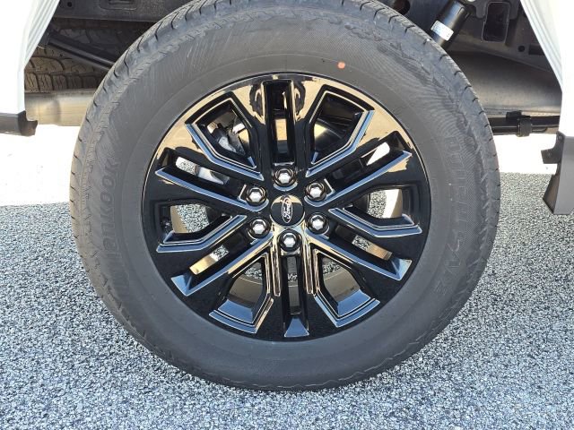 Used 2025 Ford F150 Lariat w/ Equipment Group 501A Mid image 12