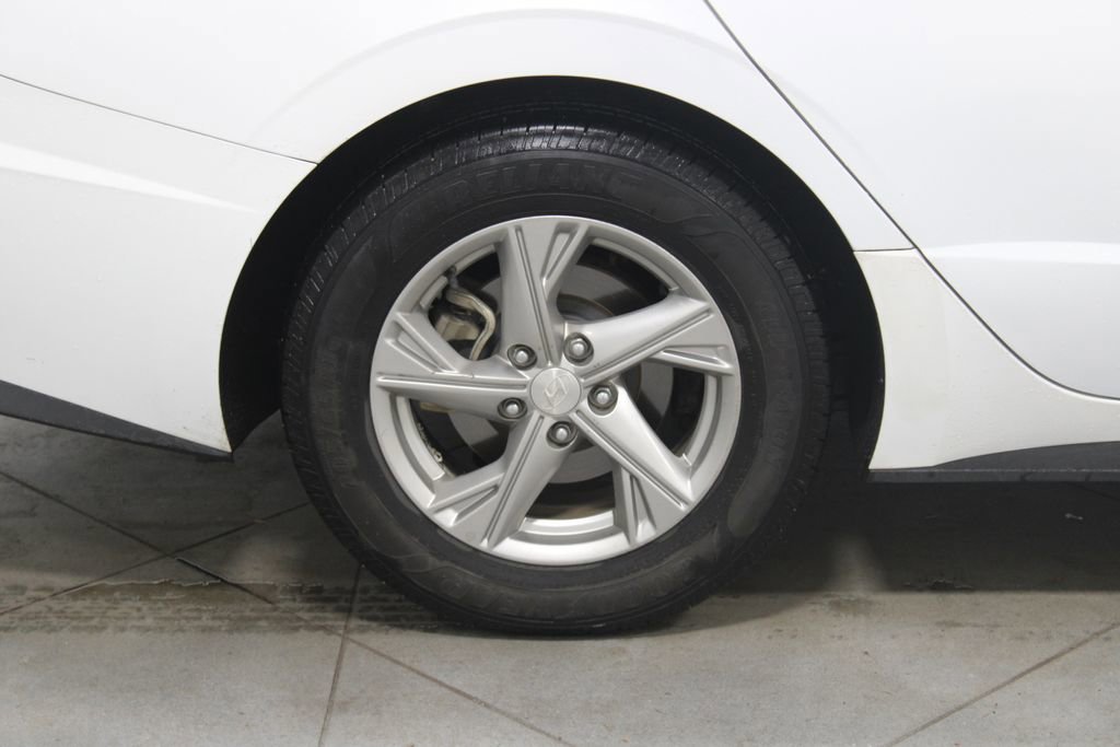 Used 2021 Hyundai Sonata SE image 12