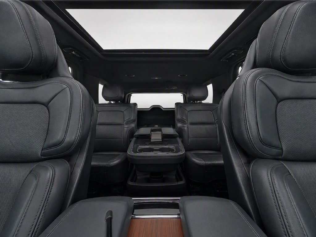 Used 2023 Lincoln Navigator Reserve AWD/4WD image 19