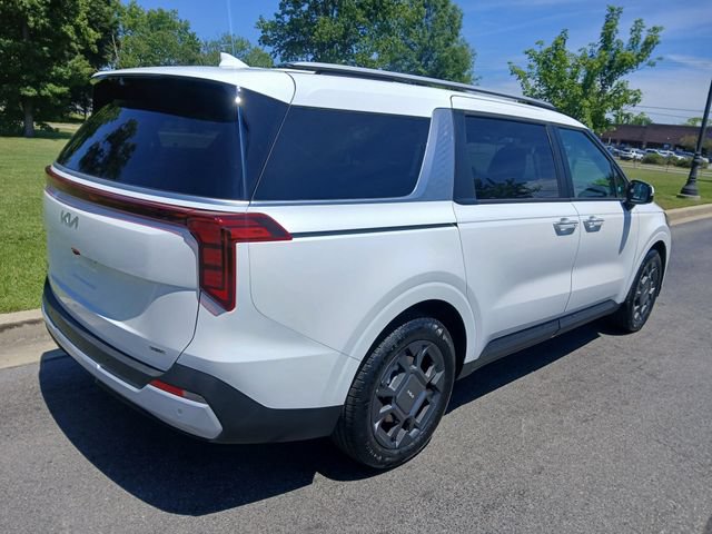 New 2026 Kia Carnival EX FWD image 11
