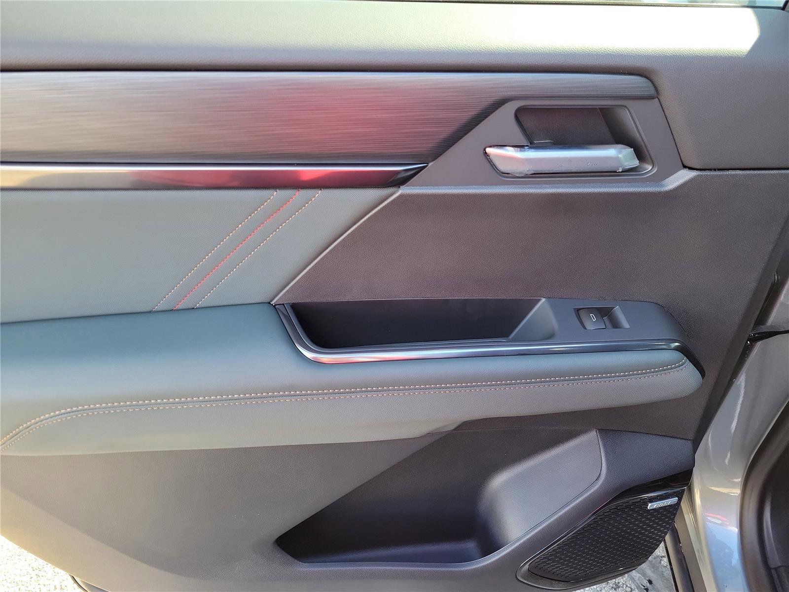 New 2026 GMC Acadia AT4 image 15