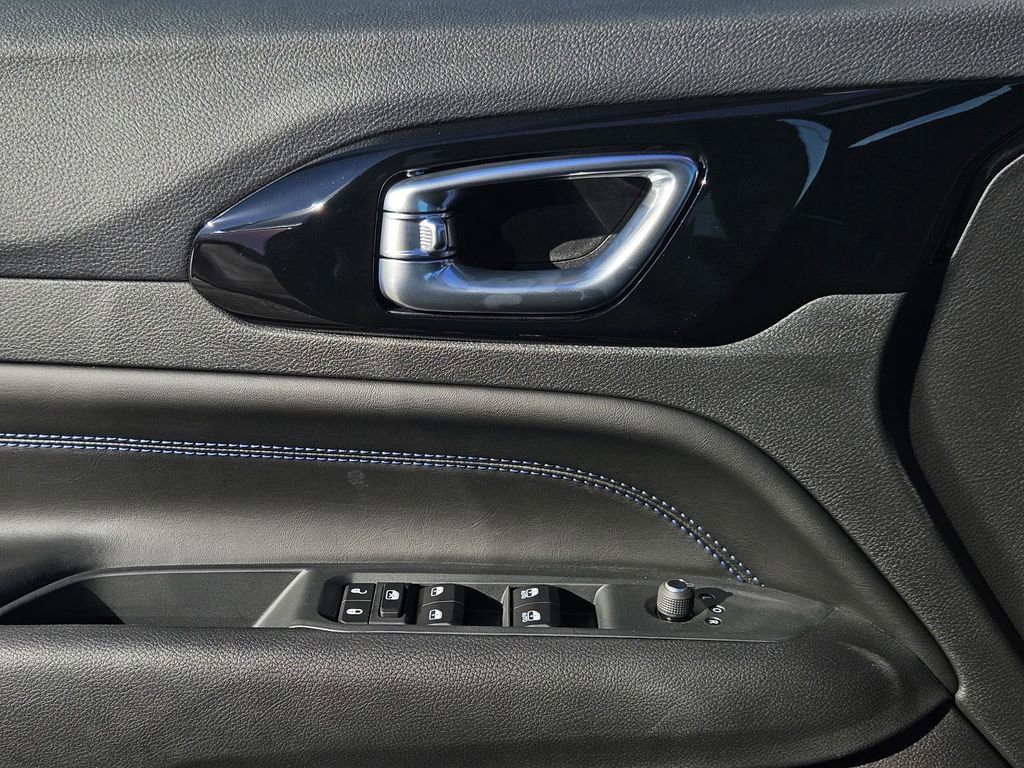 New 2026 Jeep Compass Latitude AWD/4WD image 23