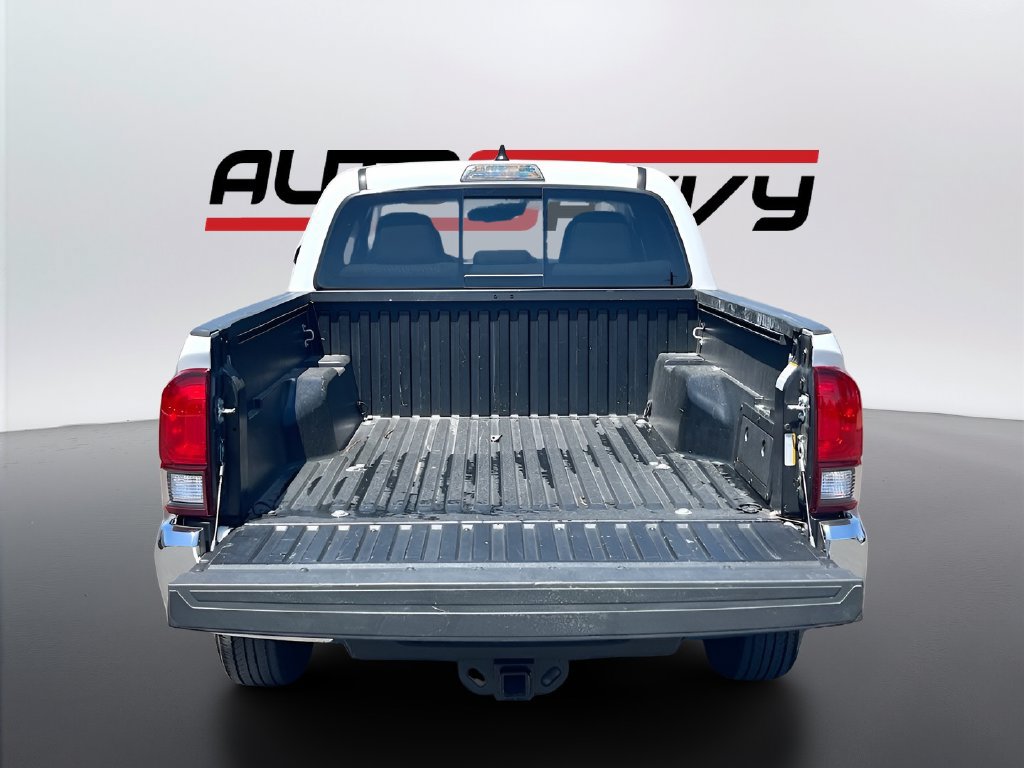 Used 2023 Toyota Tacoma SR5 RWD image 23