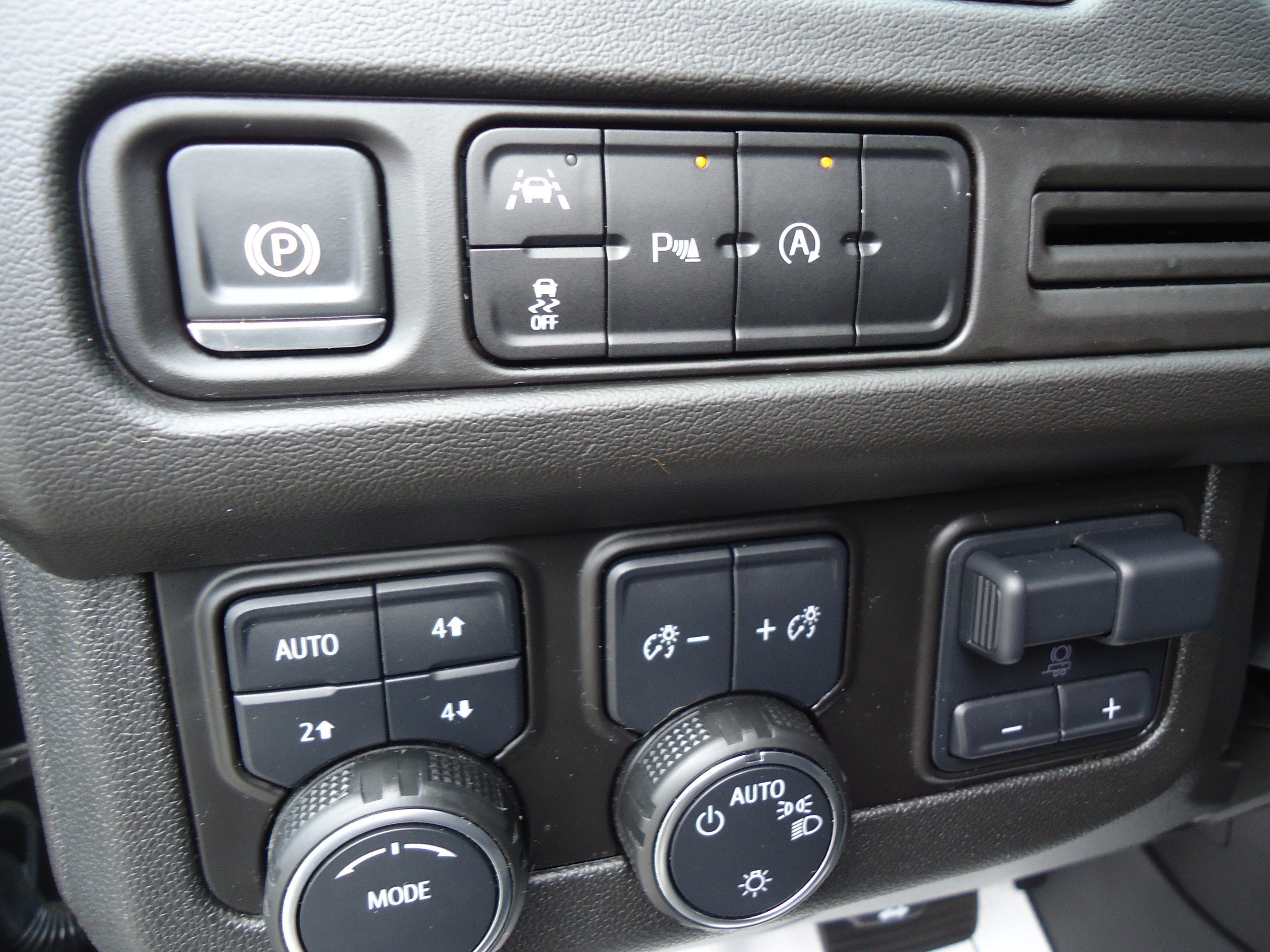 Used 2024 Chevrolet Tahoe LS w/ Driver Alert Package AWD/4WD image 14