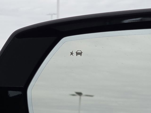 New 2025 Chevrolet Suburban Premier image 13