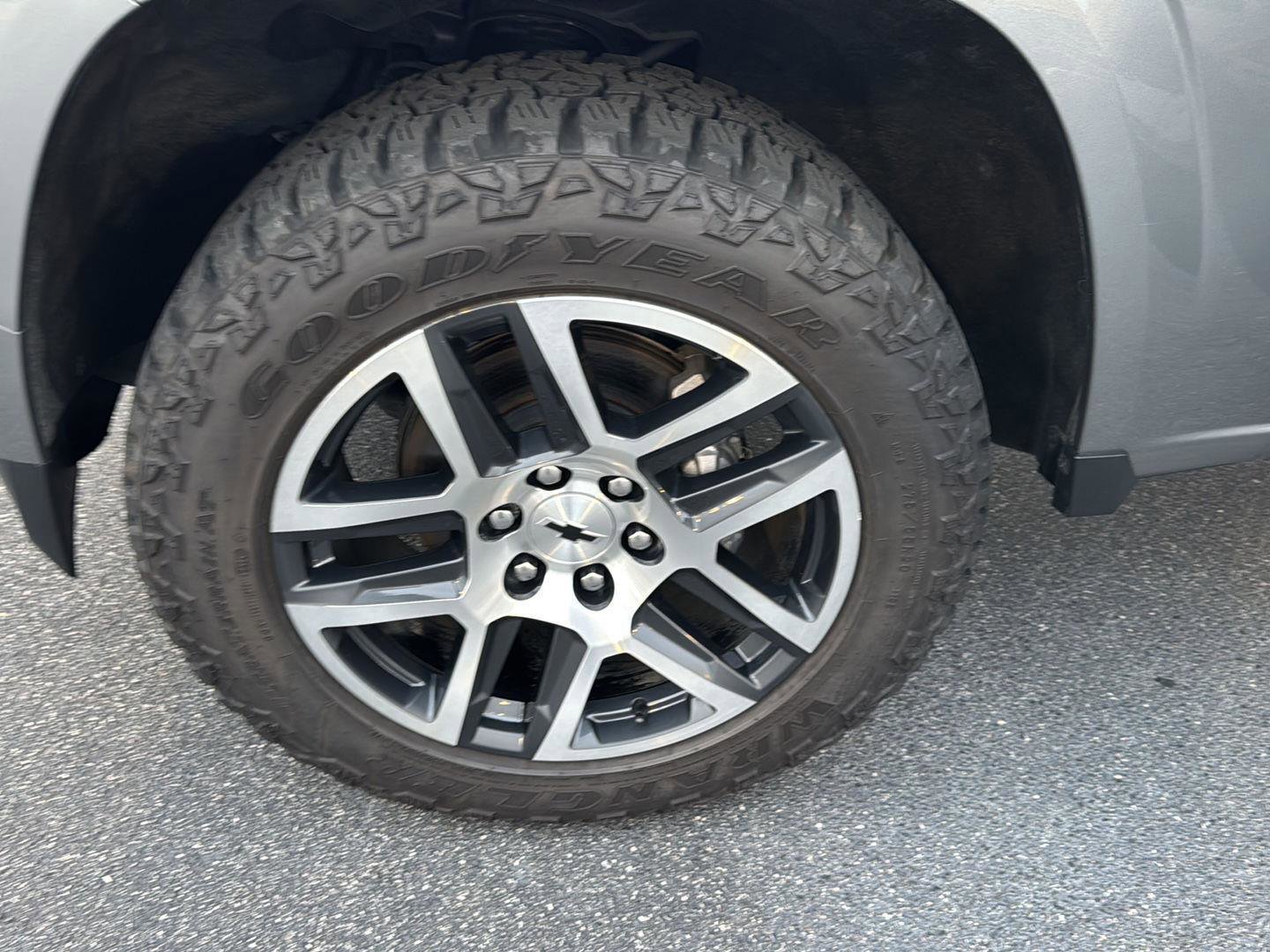 Used 2023 Chevrolet Colorado Z71 w/ Z71 Convenience Package 2 image 33