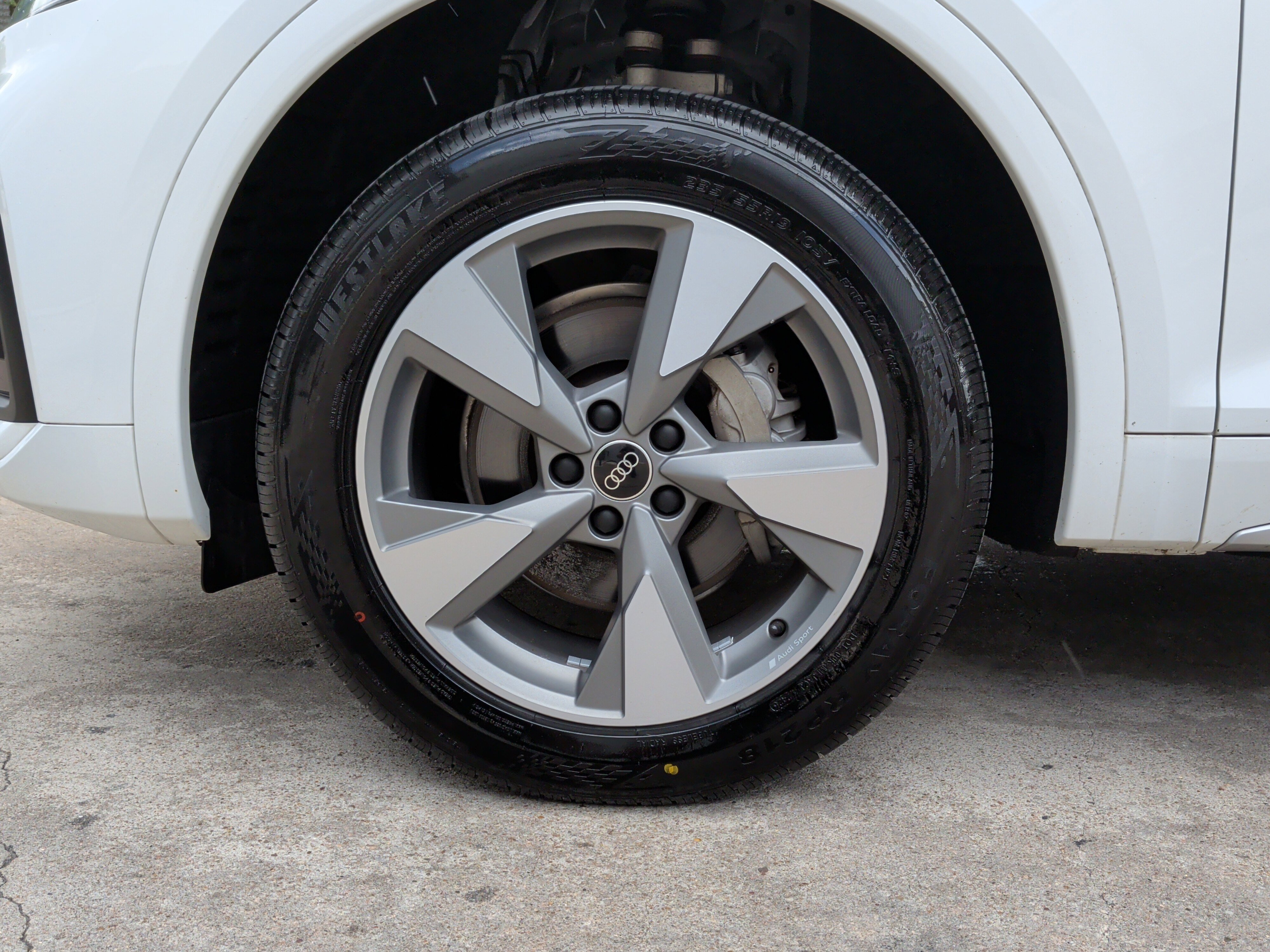 Certified 2023 Audi Q5 2.0T Premium w/ Convenience Package image 12