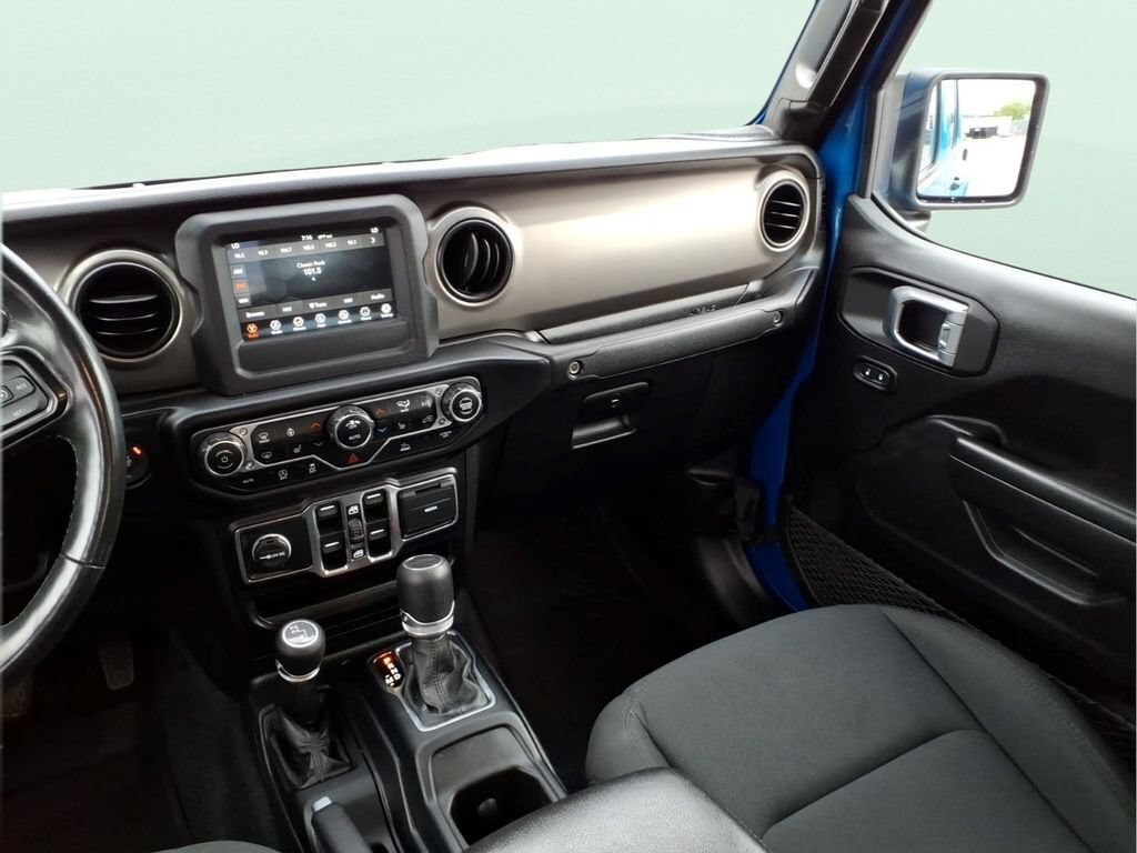 Used 2021 Jeep Gladiator Sport AWD/4WD image 19