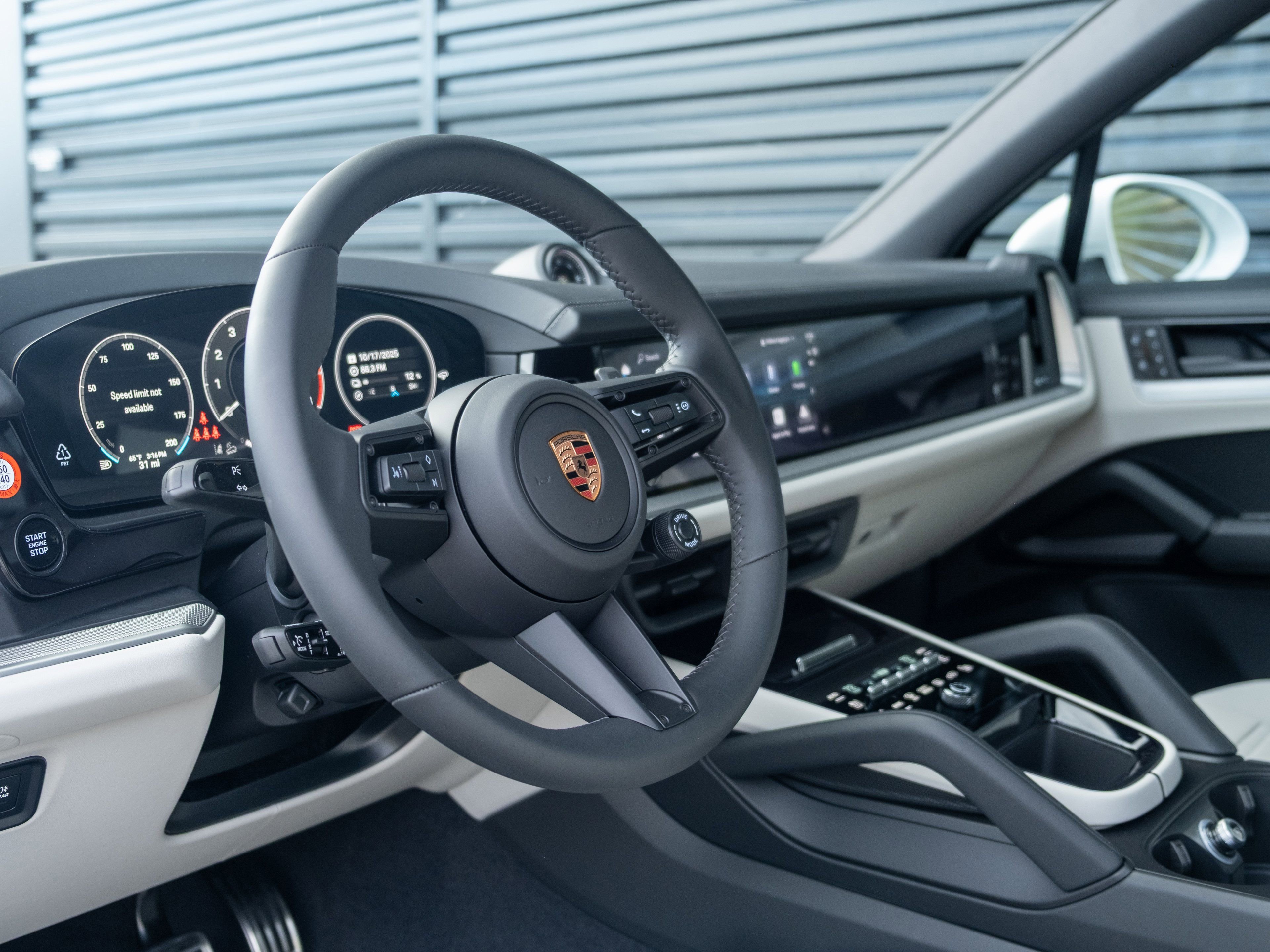 New 2026 Porsche Cayenne S image 4