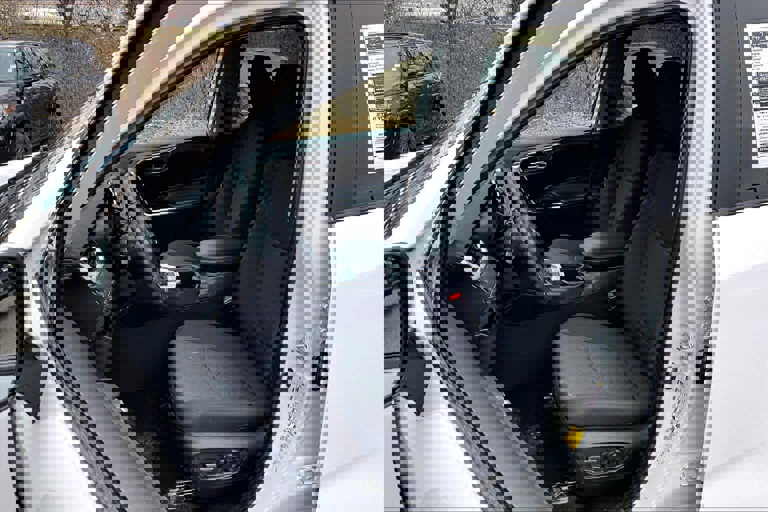 Certified 2024 Toyota RAV4 XLE w/ Convenience Package image 9