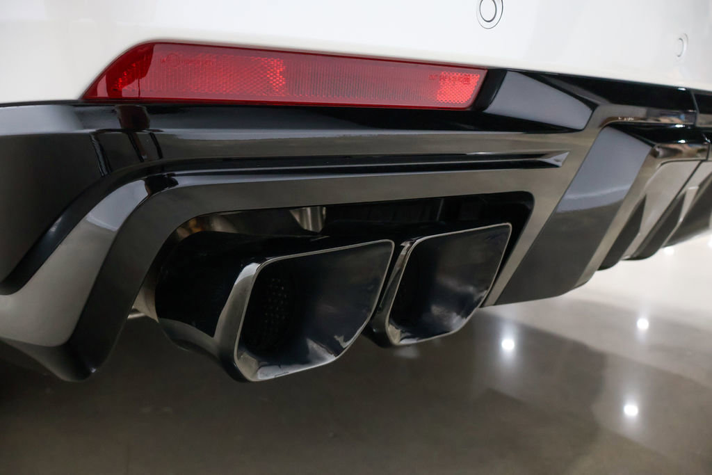 Used 2025 Cadillac Escalade V w/ LPO, Floor Liner Package image 81