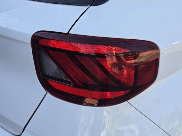 Used 2023 Hyundai Venue SEL w/ Cargo Package FWD image 8