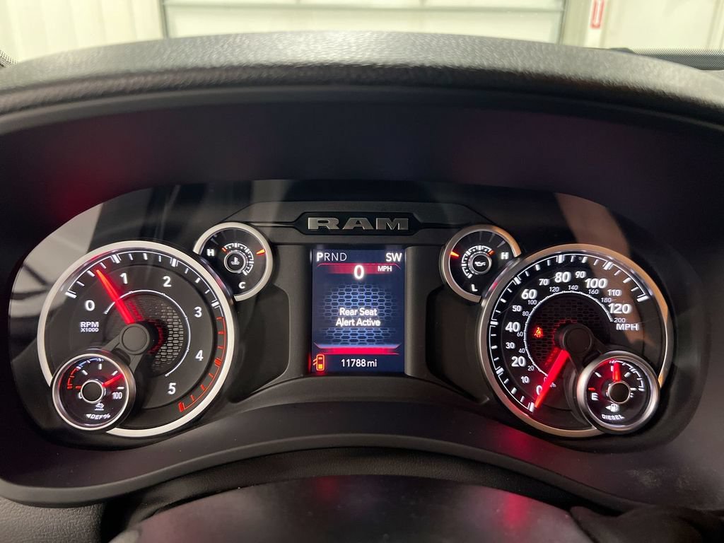 Used 2026 RAM 2500 Tradesman AWD/4WD image 12