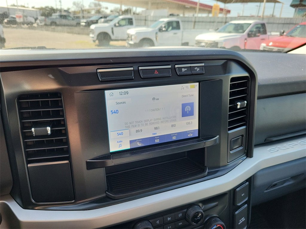 Used 2024 Ford F350 XLT w/ FX4 Off-Road Package image 12