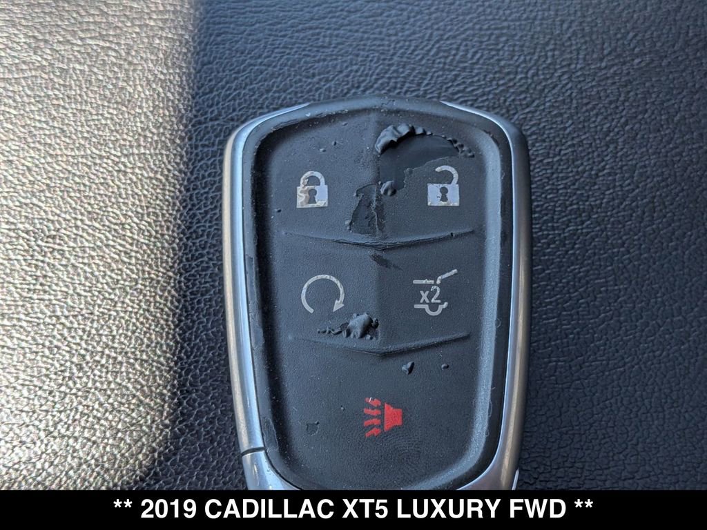 Used 2019 Cadillac XT5 Luxury image 31