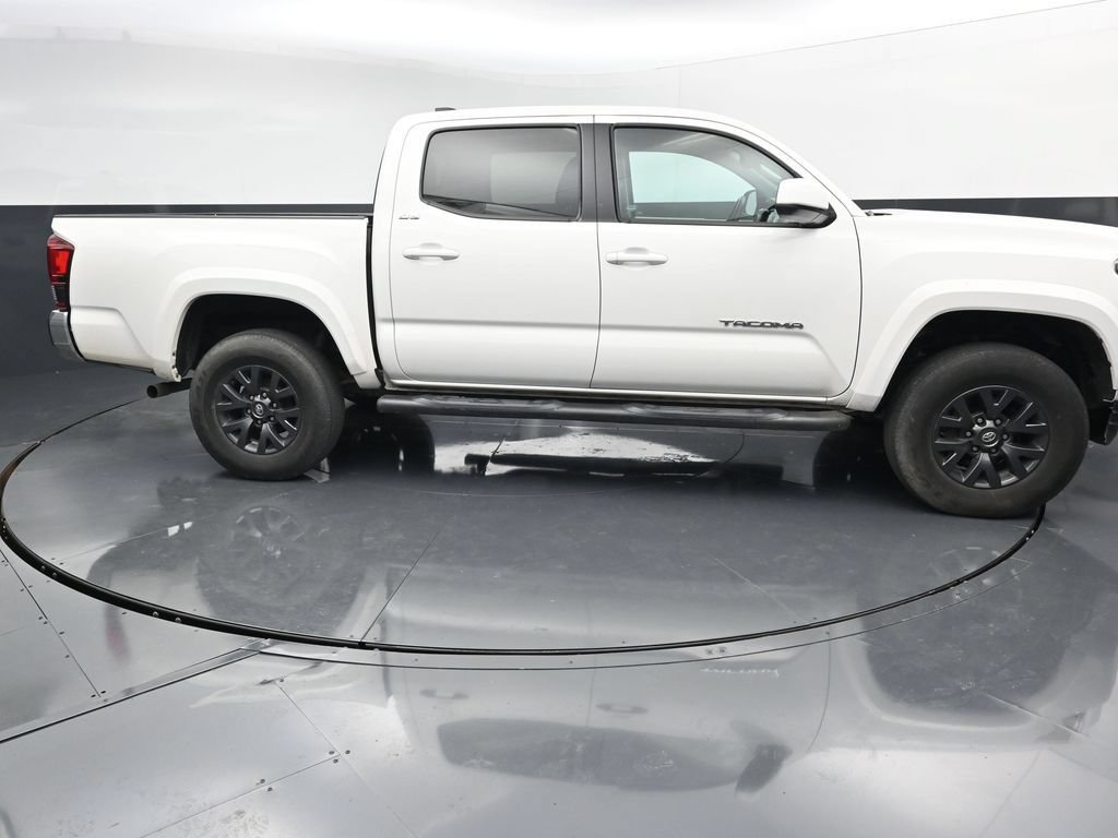Used 2023 Toyota Tacoma SR5 AWD/4WD image 9