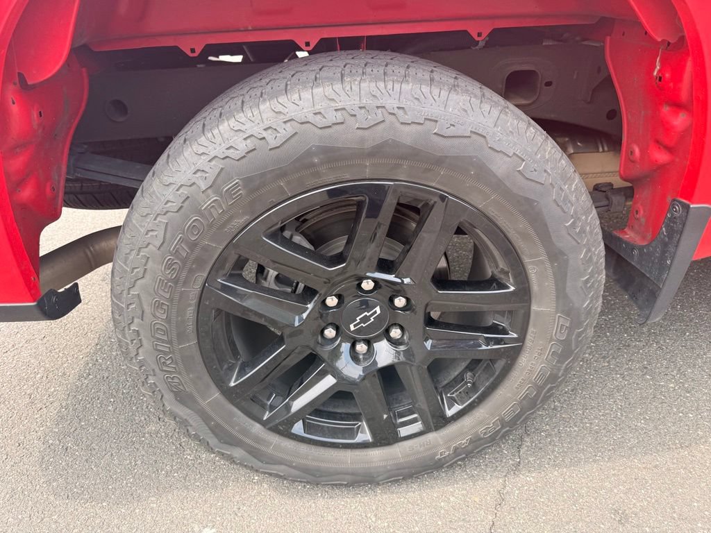 Used 2023 Chevrolet Silverado 1500 Custom AWD/4WD image 11