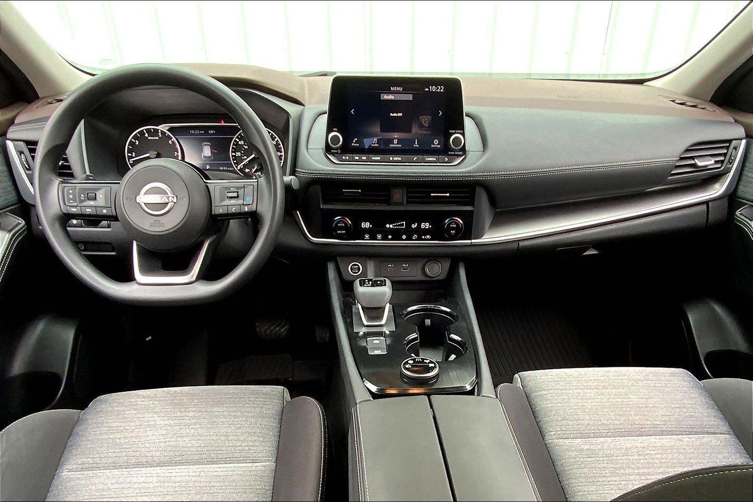 Used 2023 Nissan Rogue SV AWD/4WD image 14