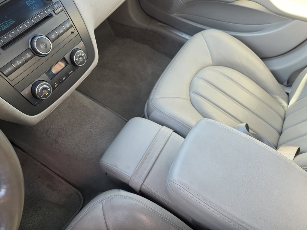 Used 2007 Buick Lucerne CXL w/ Luxury Package image 18