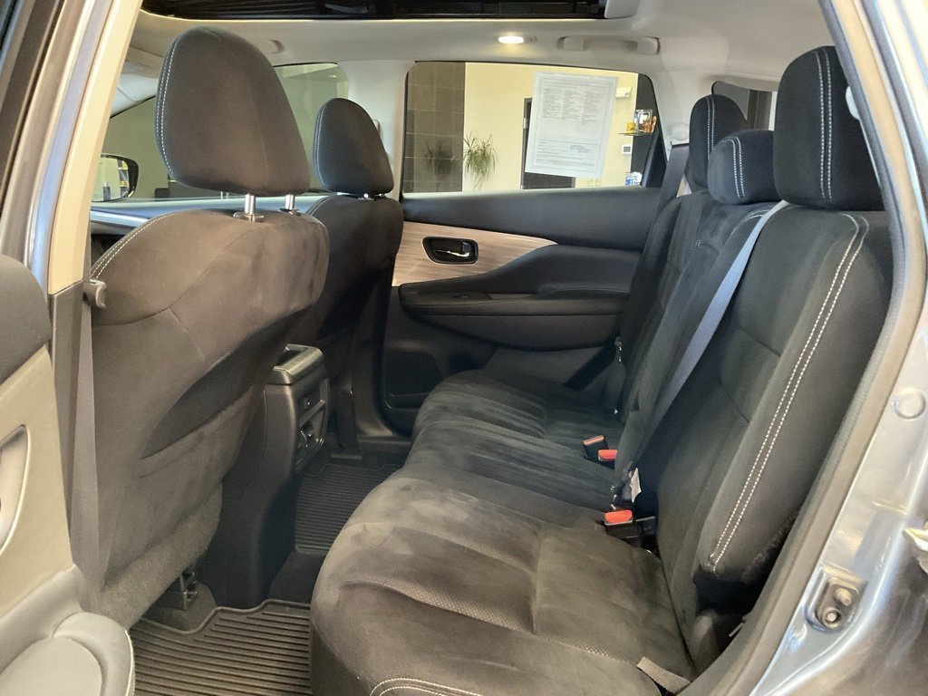 Used 2016 Nissan Murano SV w/ Premium Package image 21