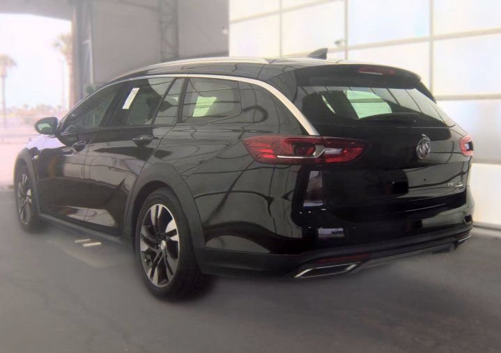 Used 2019 Buick Regal Essence w/ Sights and Sounds Package AWD/4WD image 9