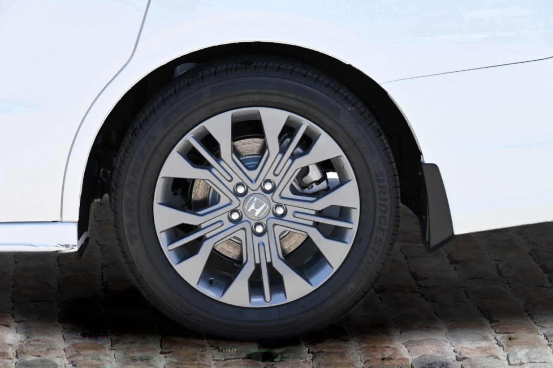 New 2025 Honda Odyssey Touring image 33