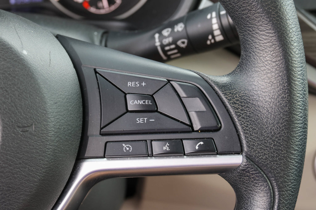 Used 2025 Nissan Altima 2.5 SV FWD image 25